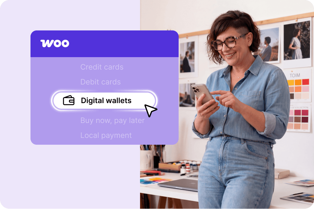Person im türkisen Hemd nutzt Smartphone neben einem Menü mit der Auswahl „Digital wallets“ für deine Website.